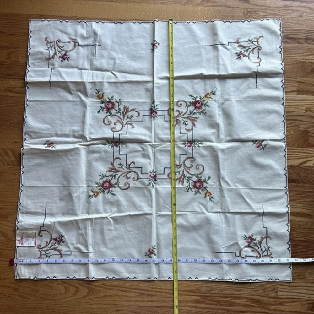 Vintage Linen Embroidered Table Topper & 6 Napkins Cottagecore Shabby Chic Italy